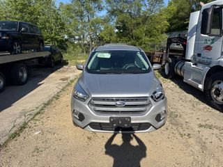2017 Ford Escape SE - Exterior Front Center Image